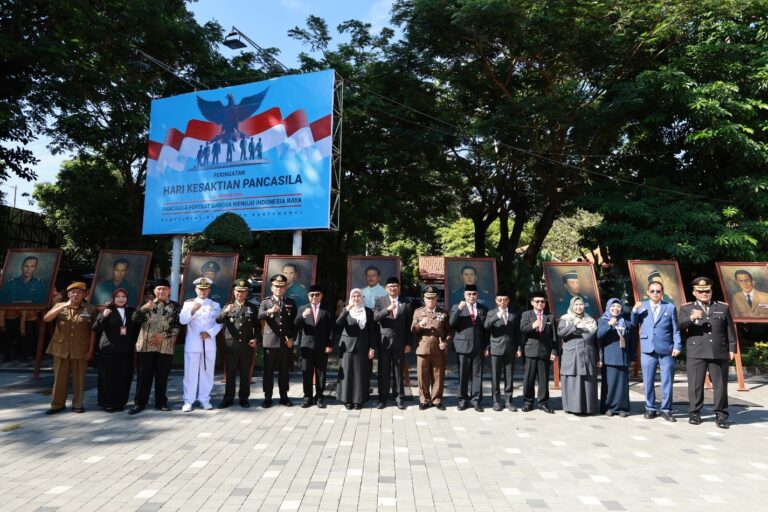 Bupati Ipuk Pimpin Upacara Peringatan Hari Kesaktian Pancasila