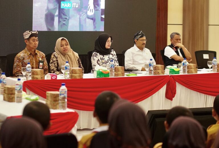 Sejumlah Menteri dan Lembaga Kunjungi Banyuwangi Bahas Progres Digitalisasi Bansos