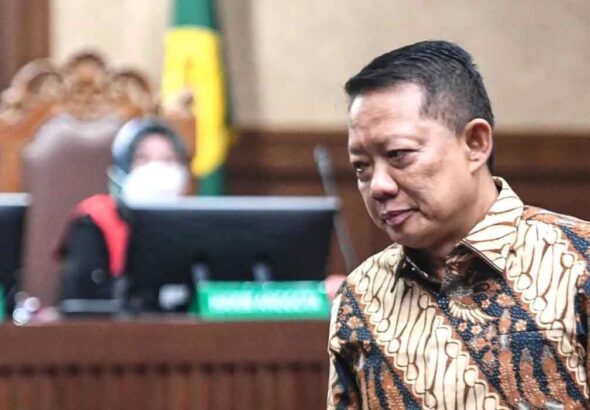 74 KG Emas Dan Uang Ratusan Miliar Terungkap Dalam Dakwaan Febrie