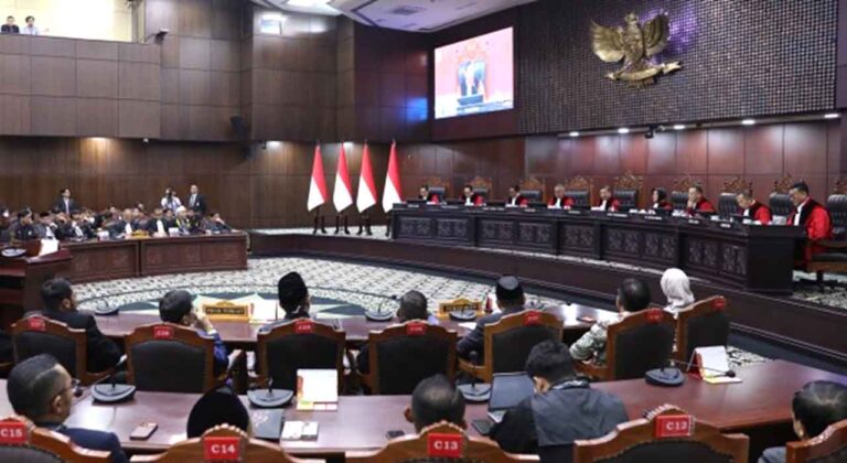 Bola Panas Putusan MK Ijazah Gibran dan Tanggung Jawab KPU