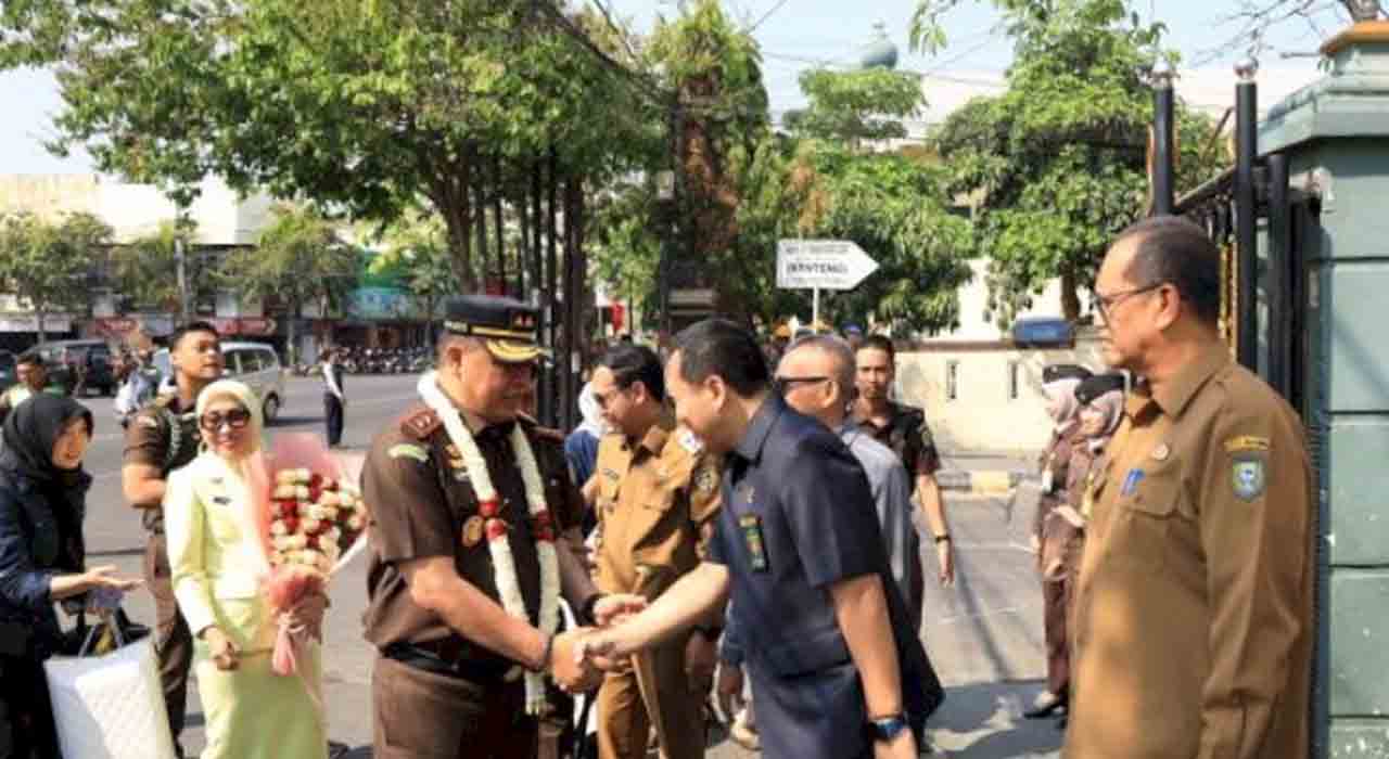 Kejari Madiun Diminta Kejar Aset Korupsi